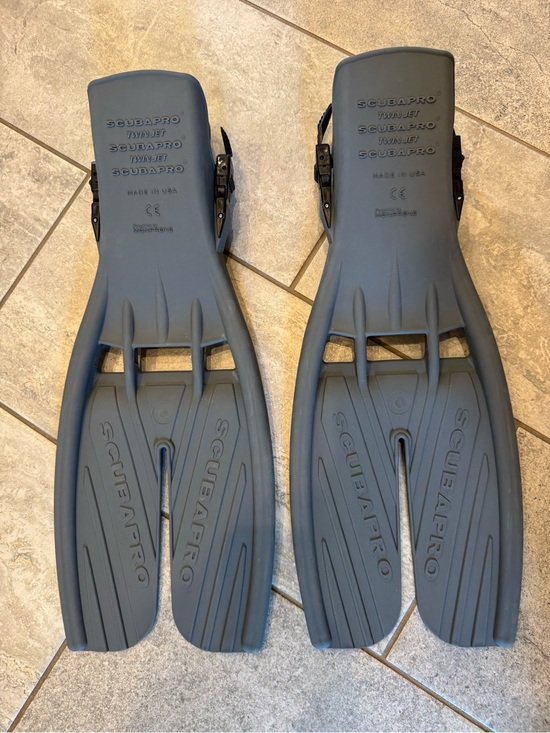 Scubapro Other - Scubapro Men’s Gray Twin Jet Open Heel Fins XL
